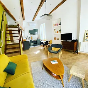Vaste Et Loft Climatise Au Coeur De Appartement Marseilles